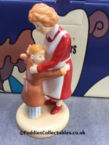 Coalport Snowman Hug For Mum quality figurine